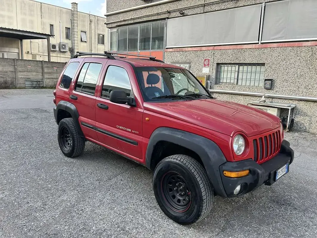 Usata Jeep Cherokee Sport 143 CV (105 kW) 2002 SUV