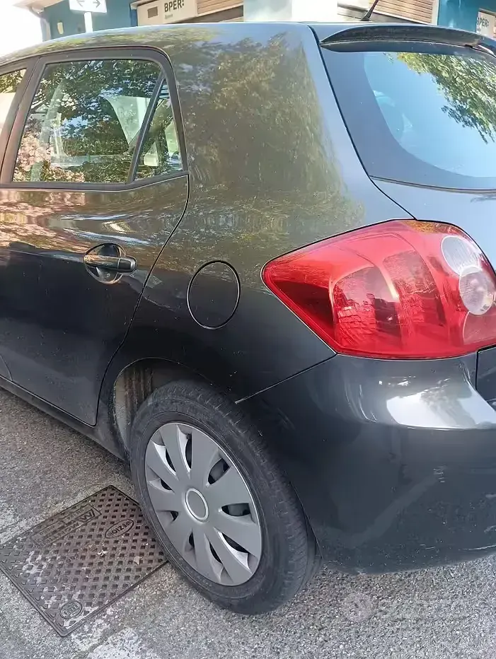 Usata Toyota Auris Sol 97 CV (71 kW) 2008 Grigio Utilitaria