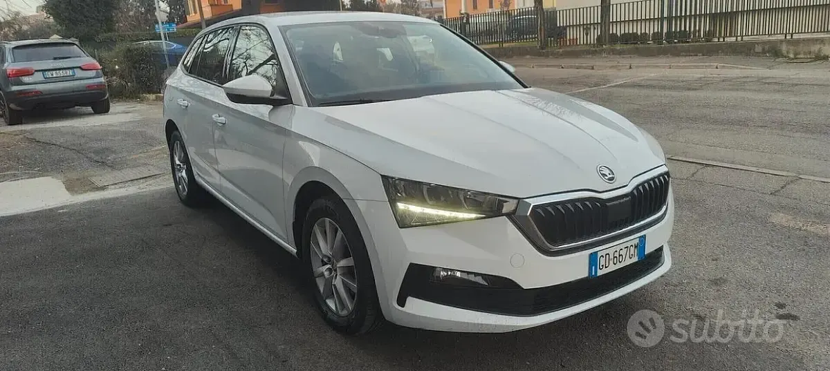 Usata Skoda Scala Ambition 116 CV (85 kW) 2020 Bianco Utilitaria