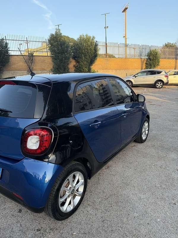 Usata Smart ForFour Passion 71 CV (52 kW) 2016 Utilitaria