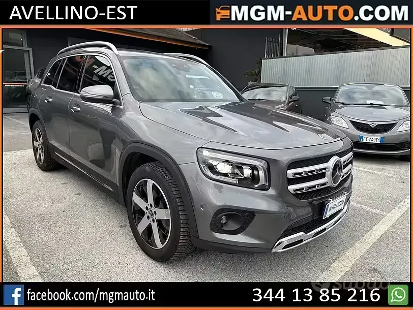 Usata Mercedes GLB200 150 CV (110 kW) 2020 Grigio SUV