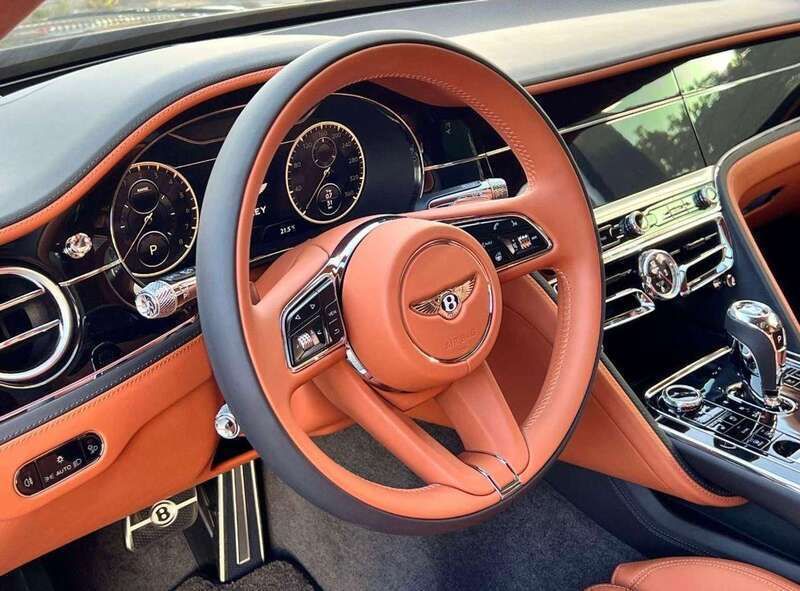 Nuova Bentley Flying Spur 544 CV (400 kW) 2025 Nero Berlina