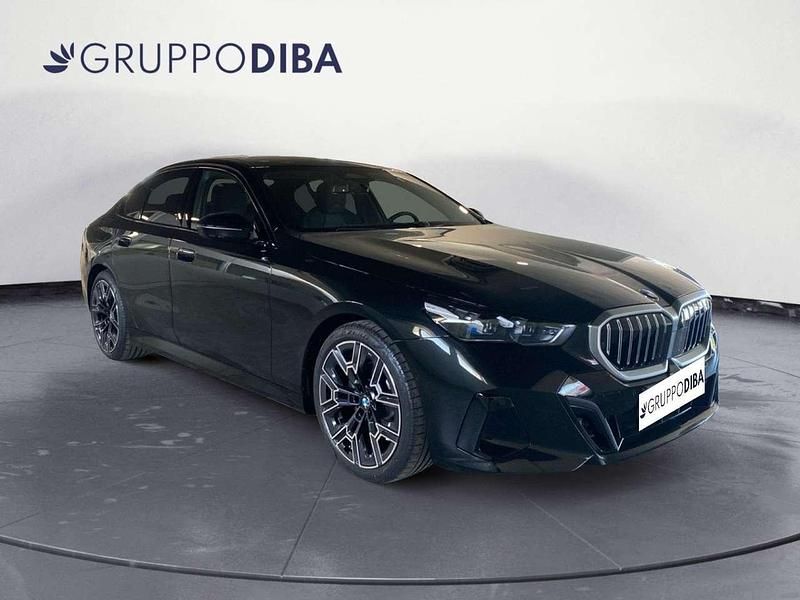 Nuova BMW 520 Efficient Dynamics 197 CV (144 kW) 2026 Nero Berlina