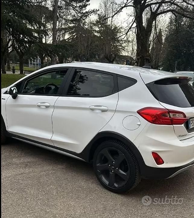 Usata Ford Fiesta Active 2019 Bianco Utilitaria