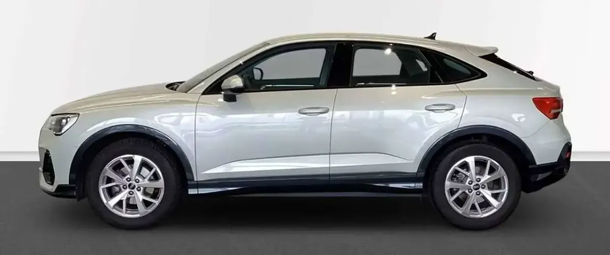Usata Audi Q3 Sportback Ambiente 150 CV (110 kW) 2022 Grigio SUV