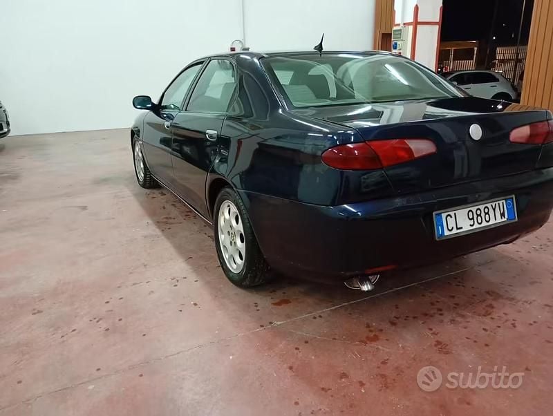 Usata Alfa Romeo 166 Progression 149 CV (109 kW) 2004 Nero Berlina