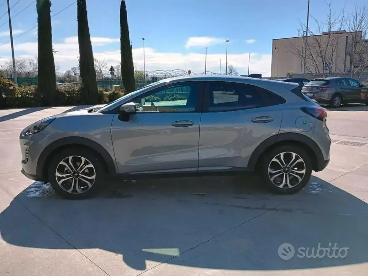 Usata Ford Puma Titanium 125 CV (91 kW) 2025 Grigio SUV
