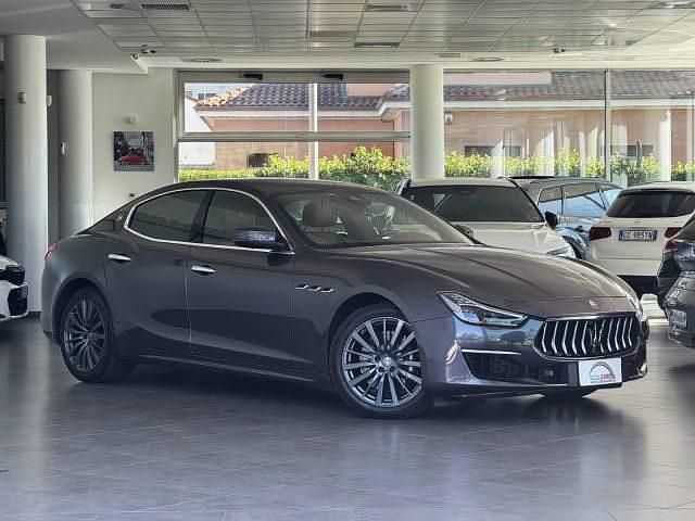 Usata Maserati Ghibli GranLusso 350 CV (257 kW) 2019 Antracite(met.) Coupé
