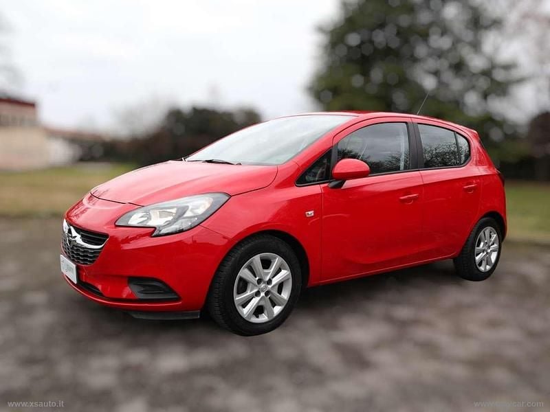 Usata Opel Corsa 90 CV (66 kW) 2015 Rosso Berlina