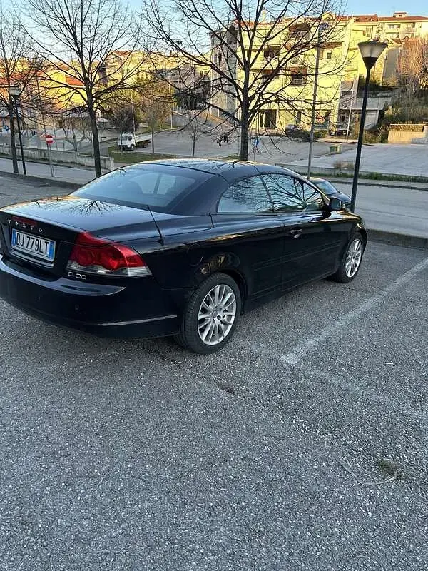 Usata Volvo C70 Momentum 136 CV (100 kW) 2007 Cabrio