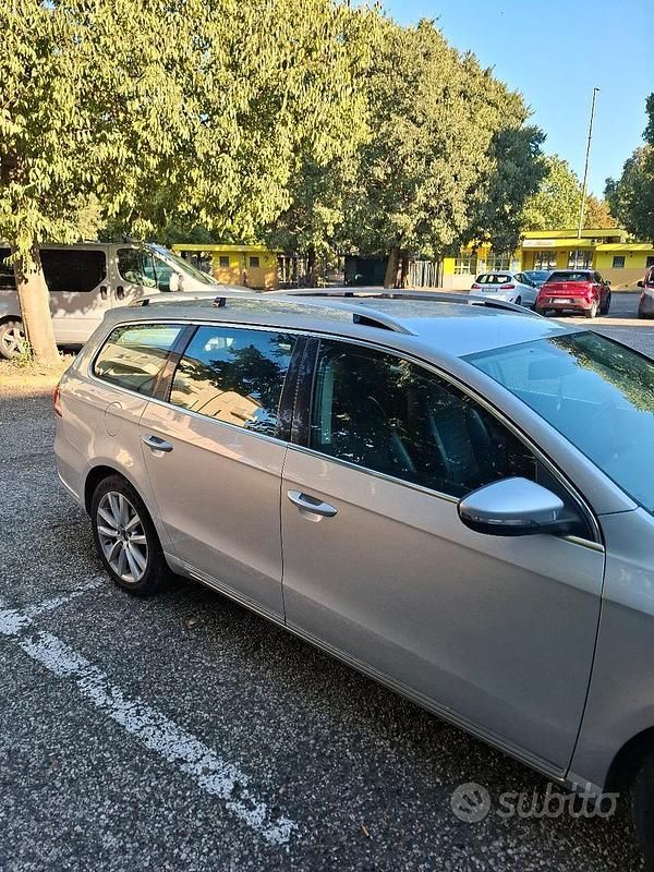Usata VW Passat 140 CV (102 kW) 2012 Grigio Station wagon