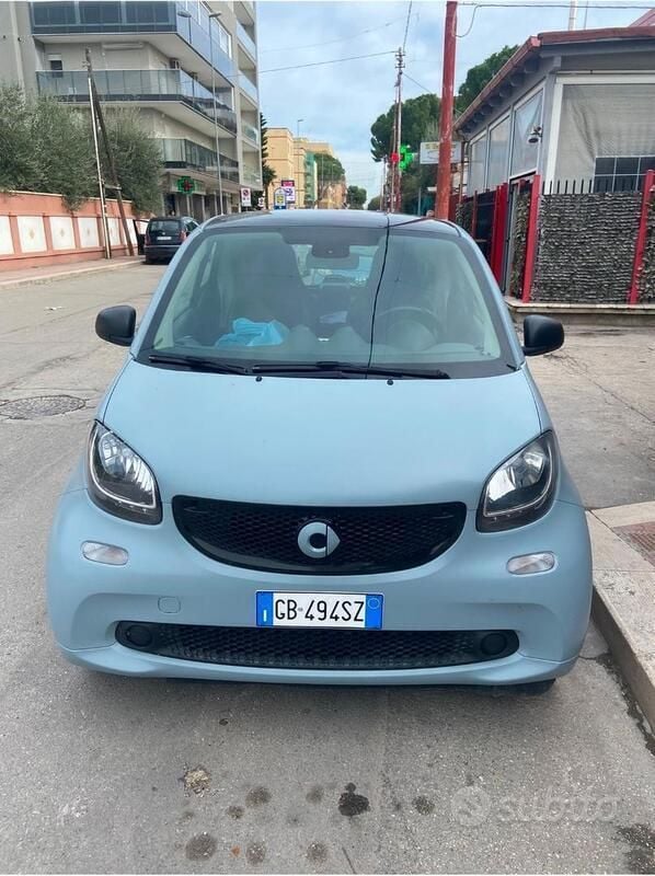Usata 2017 Smart ForTwo Coupé Due volumi | 8900 € (Super prezzo) - Immagine 1/4