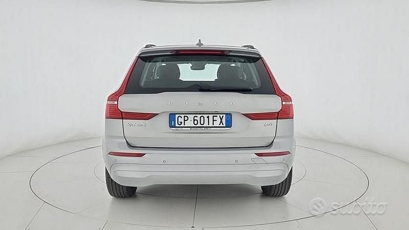 Usata Volvo XC60 Core 197 CV (144 kW) 2023 Grigio SUV