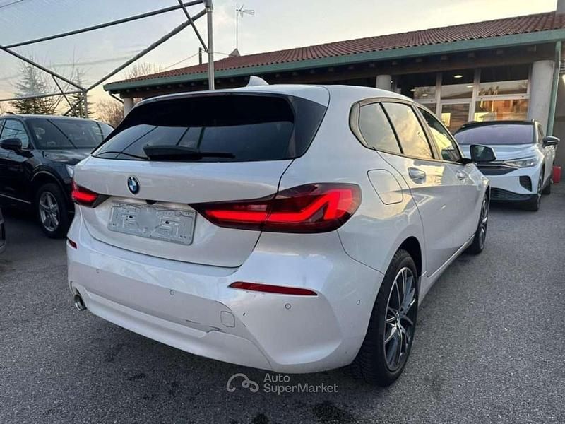 Usata BMW 118 Advantage 136 CV (100 kW) 2024 Bianco Utilitaria