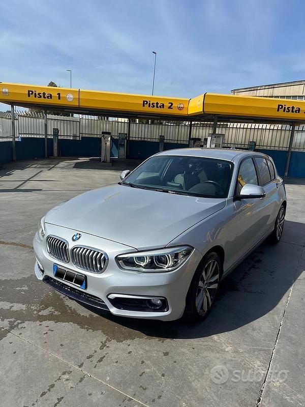 Usata BMW 118 150 CV (110 kW) 2016 Grigio Utilitaria