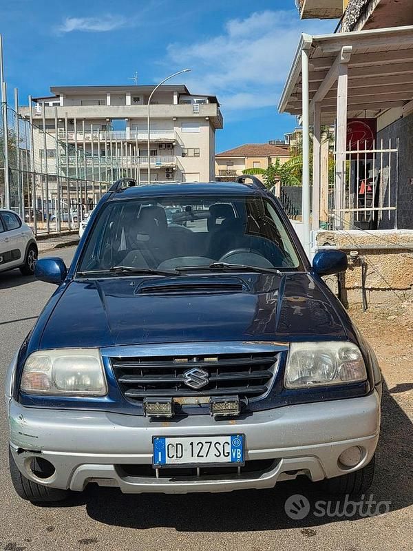 Blu Usata 2004 Suzuki Vitara SUV | 4200 € (Ottimo prezzo) - Immagine 1/4