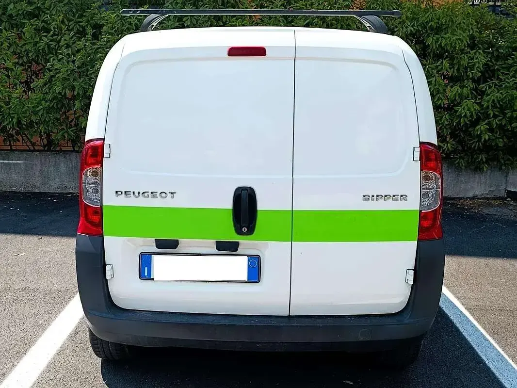 Usata Peugeot Bipper 68 CV (50 kW) 2015 Bianco Monovolume