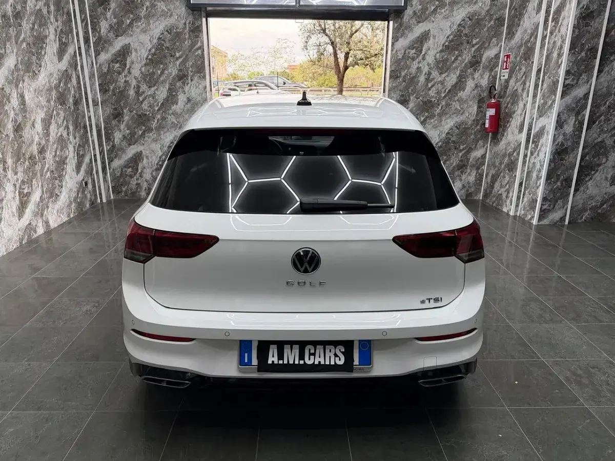 Usata VW Golf R-line 149 CV (109 kW) 2023 Bianco Coupé