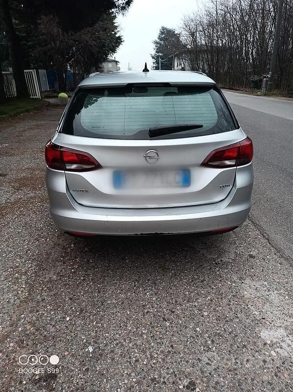Usata Opel Astra Dynamic 136 CV (100 kW) 2018 Berlina