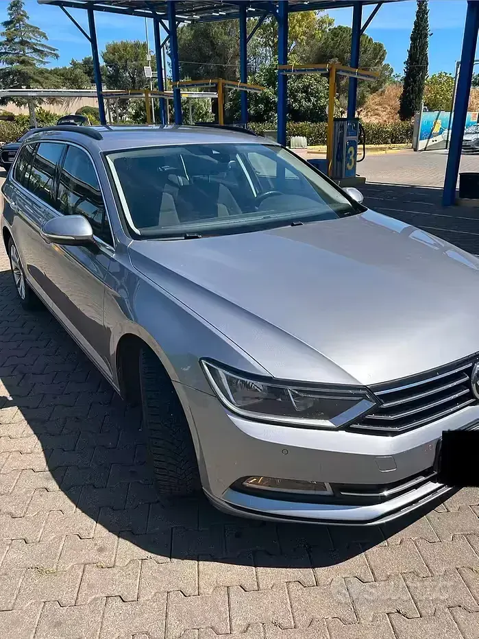 Usata VW Passat 120 CV (88 kW) 2018 Grigio Station wagon