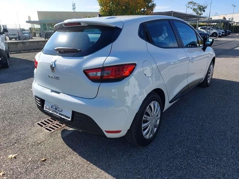 Usata Renault Clio IV Business 90 CV (66 kW) 2019 Bianco Berlina
