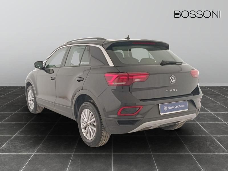 Usata VW T-Roc Life 115 CV (84 kW) 2024 Nero SUV