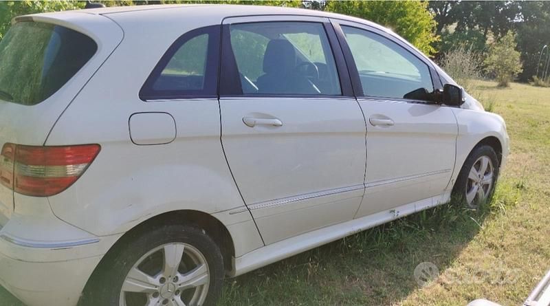 Usata Mercedes B170 2009 Bianco Monovolume