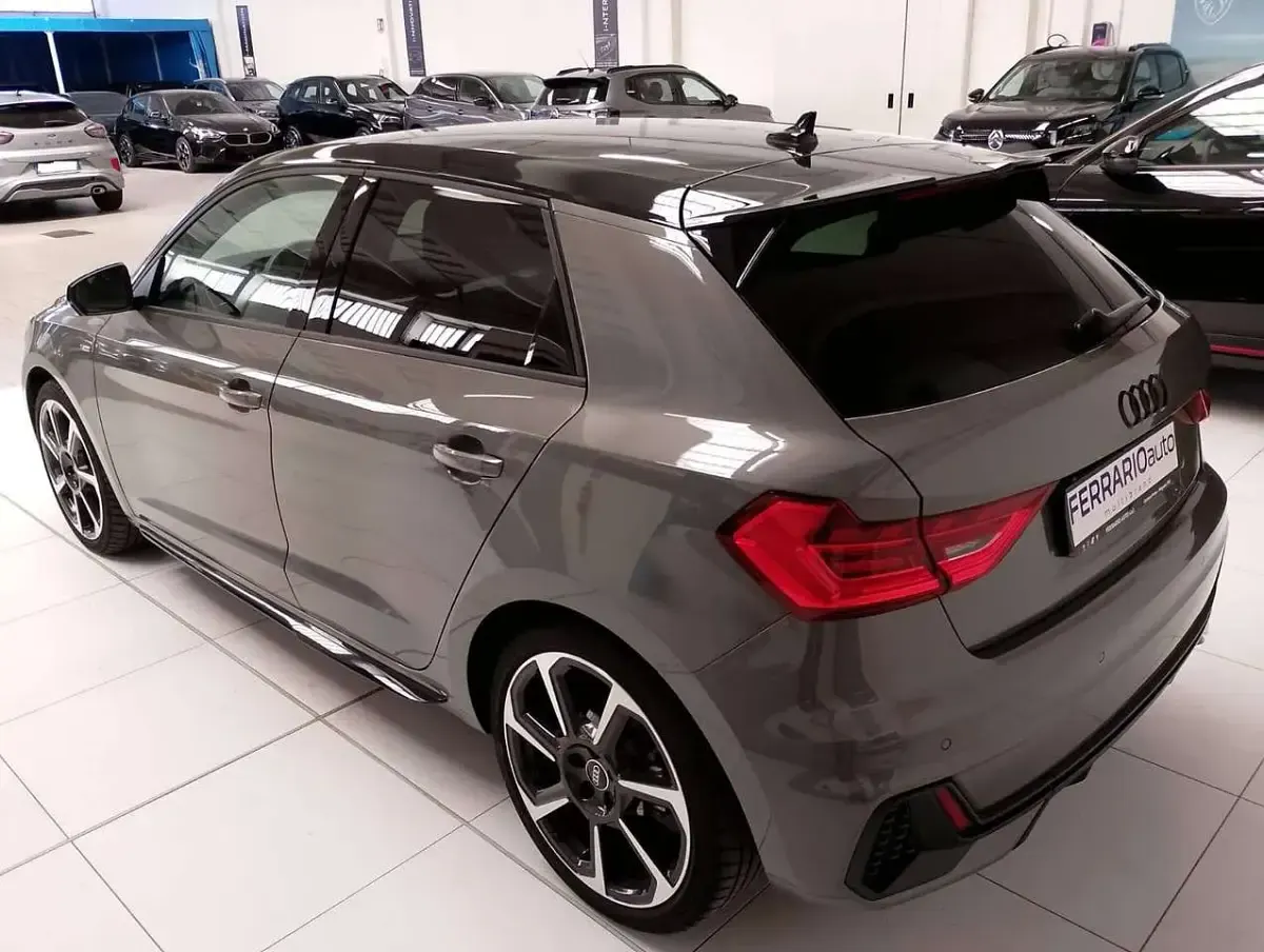 Usata Audi A1 Sportback Black Edition 116 CV (85 kW) 2025 Grigio chronos Utilitaria