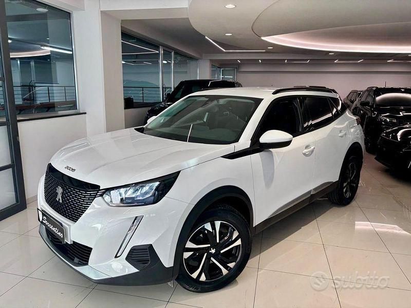 Usata Peugeot 2008 Allure 110 CV (80 kW) 2021 Bianco SUV