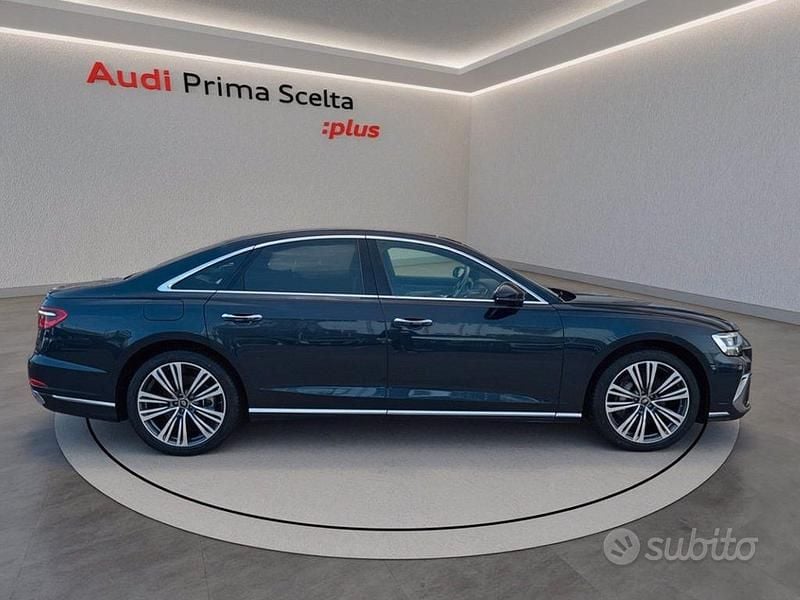 Nuova Audi A8 Ambiente 286 CV (210 kW) 2025 Blu Berlina