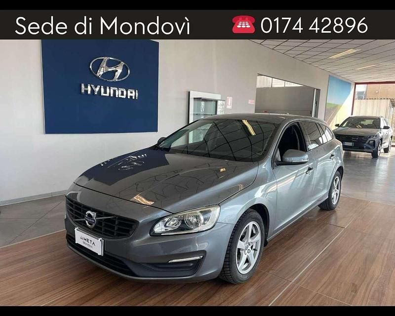 Usata Volvo V60 Business Edition 120 CV (88 kW) 2017 Grigio Station wagon