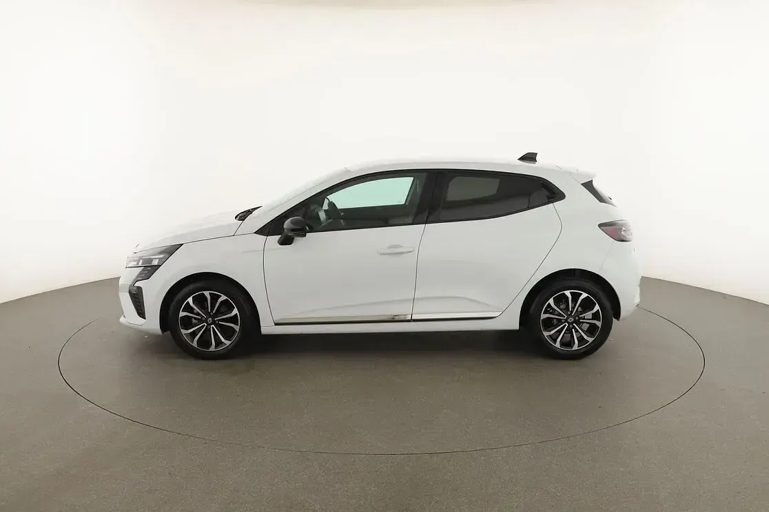 Usata Renault Clio Techno 91 CV (66 kW) 2024 Bianco Utilitaria