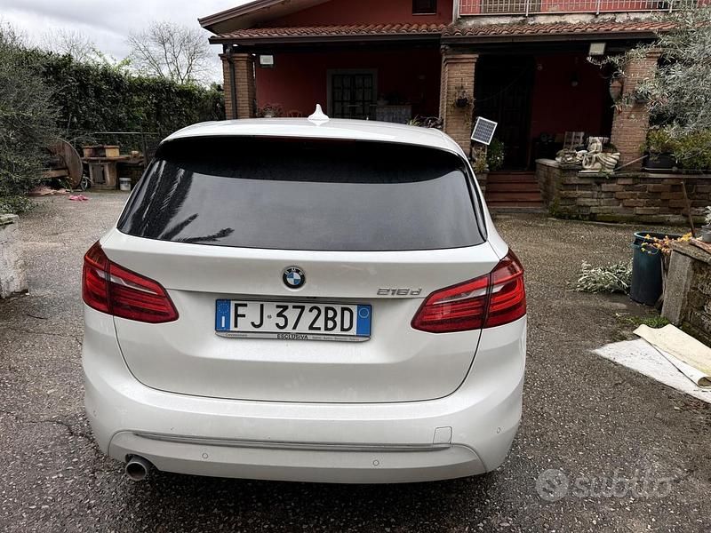 Usata BMW 216 Luxury Line 116 CV (85 kW) 2017 Bianco Monovolume