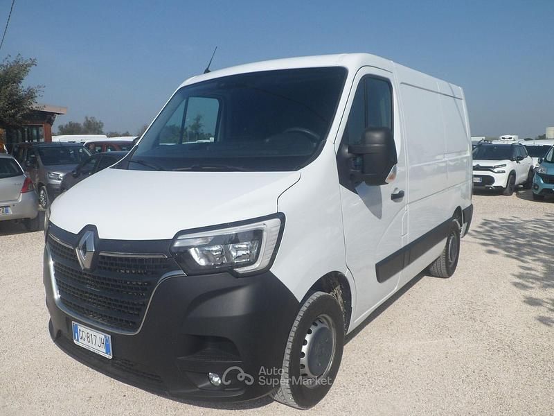 Begagnad Renault Master 135 HK (99 kW) 2022 Vit Minibuss