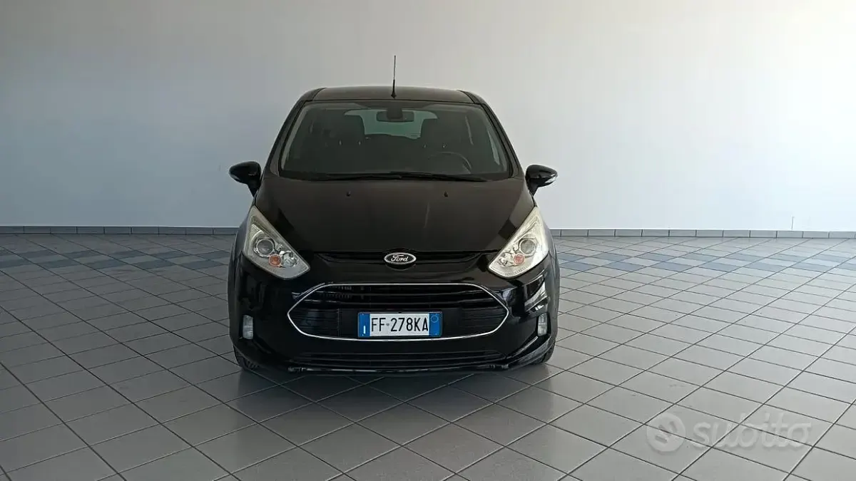 Usata Ford B-MAX Titanium 95 CV (69 kW) 2016 Nero Monovolume