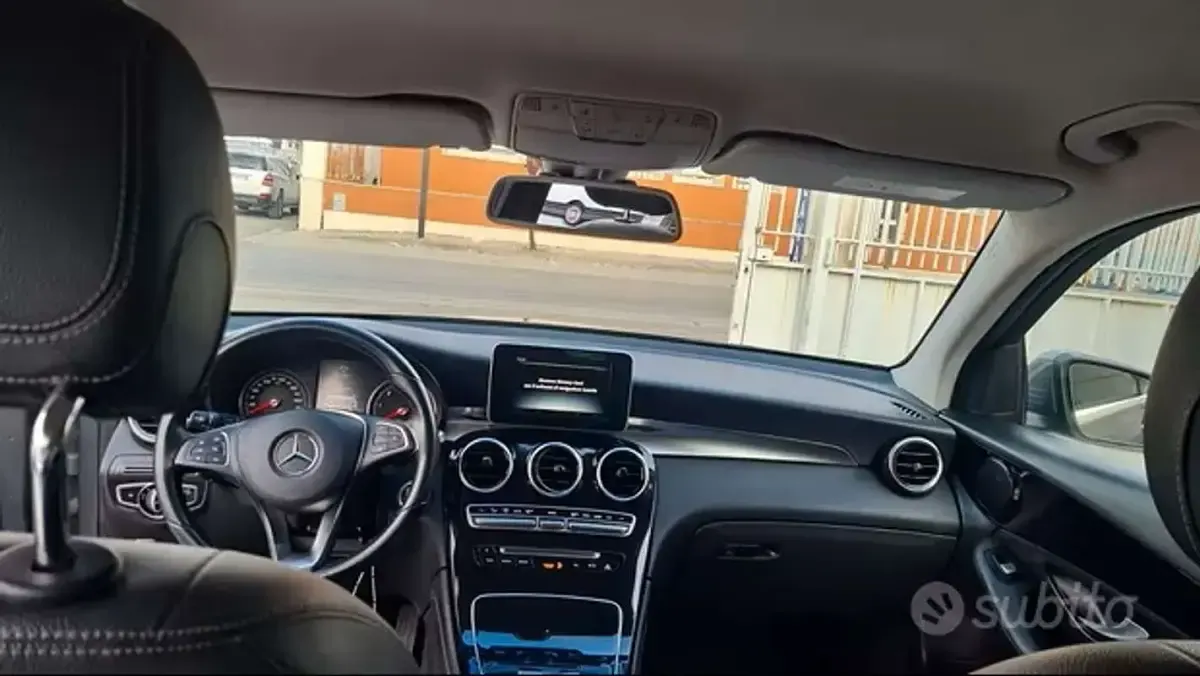 Usata Mercedes GLC220 170 CV (125 kW) 2017 Grigio SUV