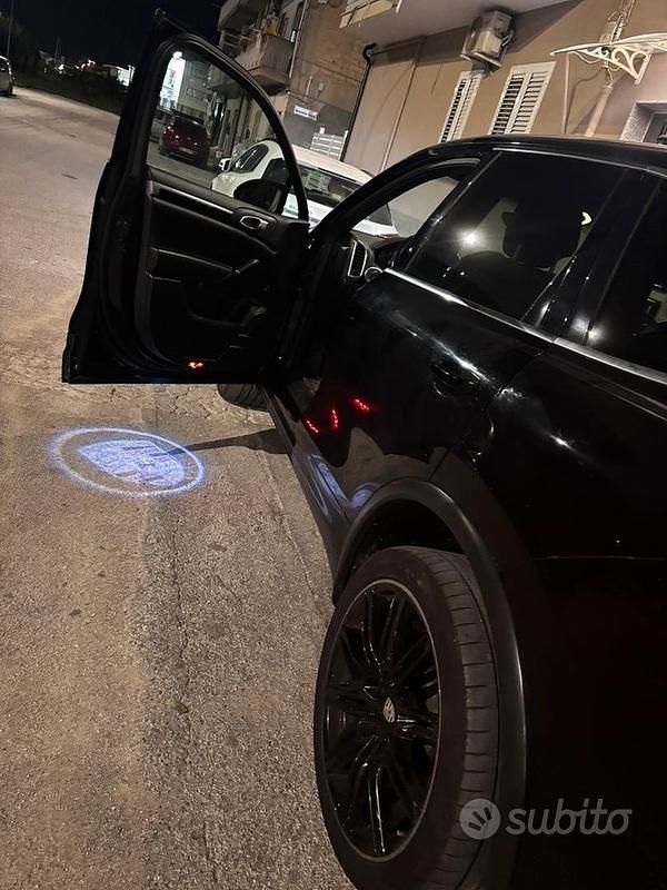 Usata Porsche Cayenne 2012 Nero SUV