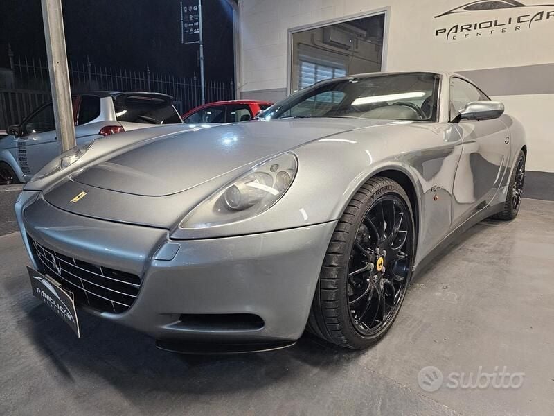 Usata Ferrari 612 540 CV (397 kW) 2005 Grigio Coupé