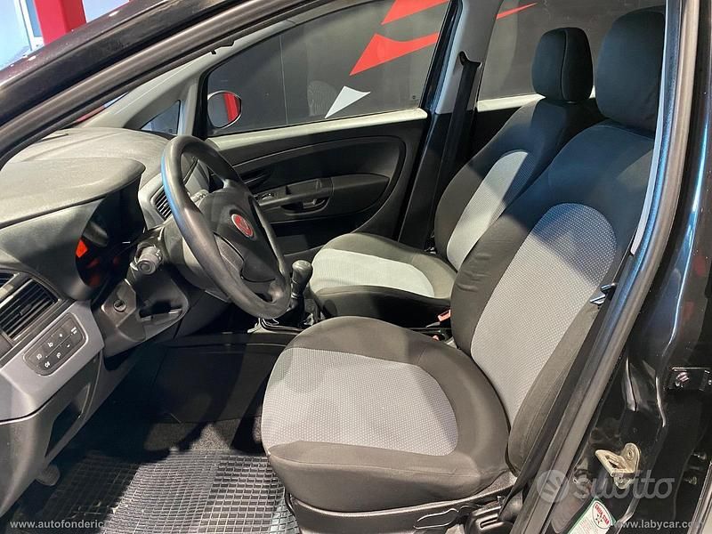 Usata Fiat Grande Punto 75 CV (55 kW) 2010 Nero Utilitaria