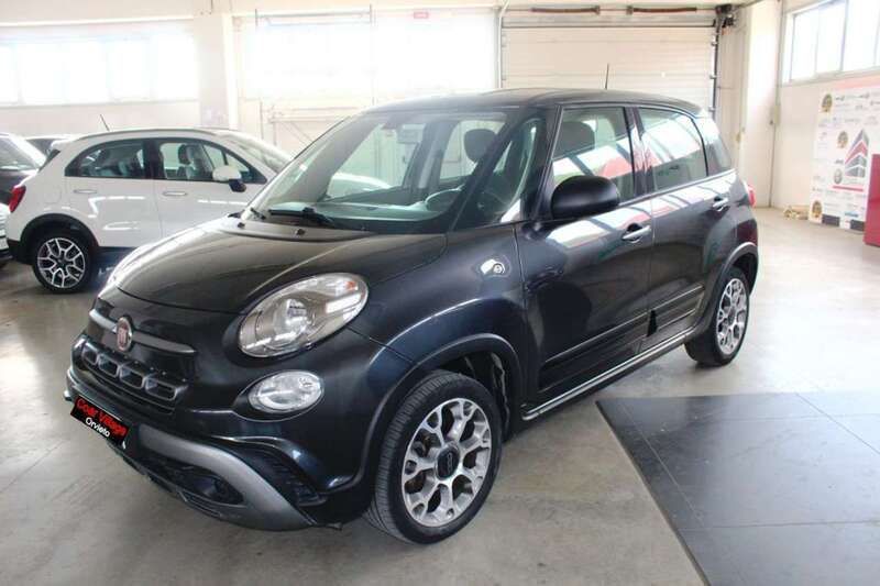 Nero pastello Usata 2019 Fiat 500L Cross Monovolume | 13.900 € (Molto cara) - Immagine 1/4