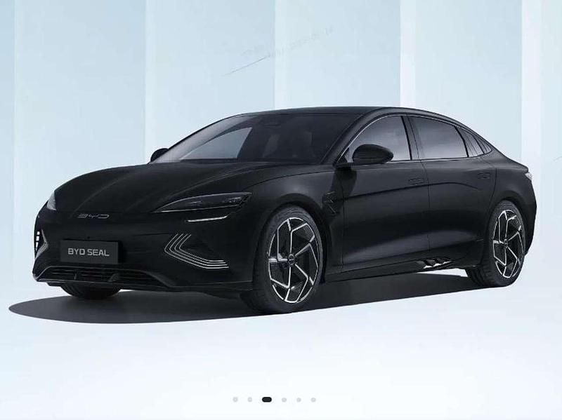Usata BYD Seal Design 230 kW (313 CV) 2024 Space black Berlina