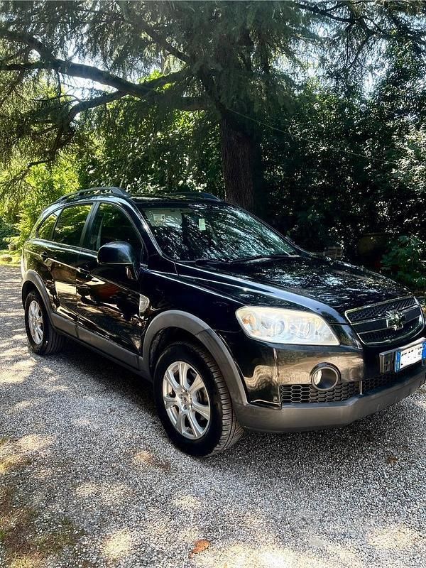 Usata Chevrolet Captiva 150 CV (110 kW) 2011 Nero SUV