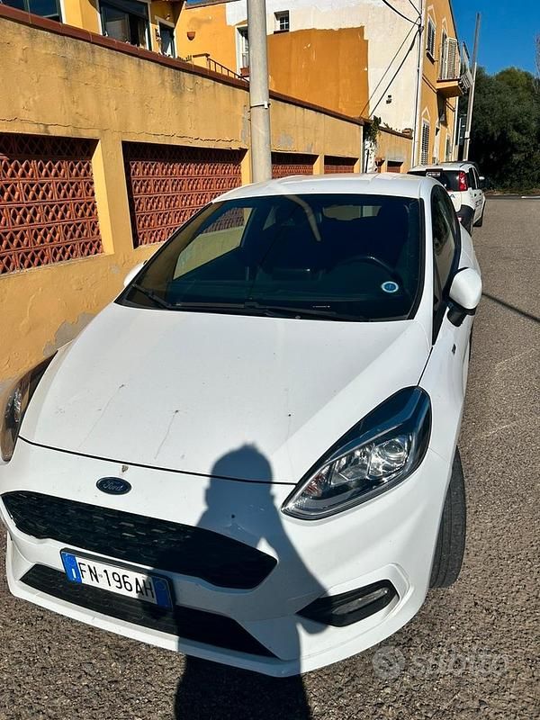 Usata Ford Fiesta ST-Line 85 CV (62 kW) 2019 Bianco Berlina