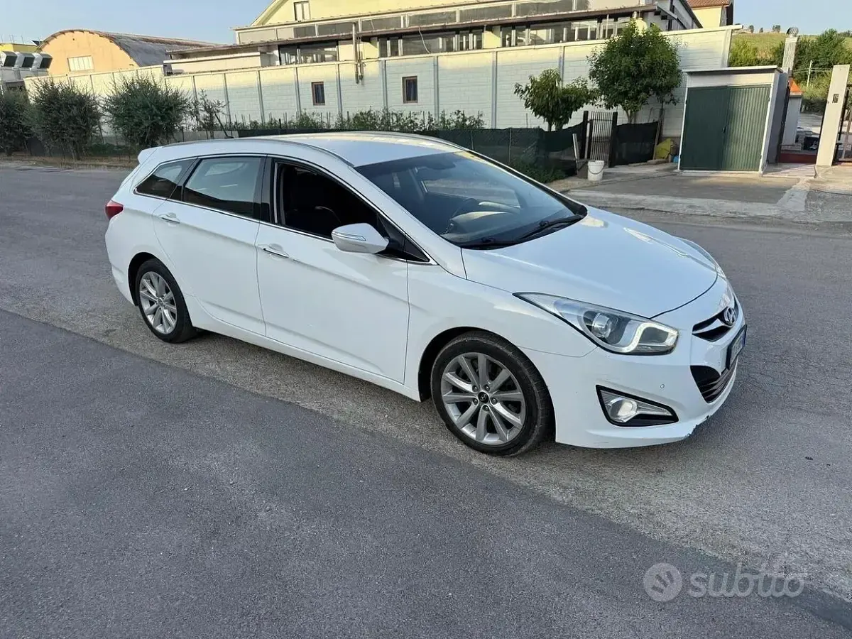 Usata Hyundai i40 136 CV (100 kW) 2014 Station wagon