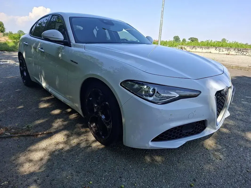 Usata Alfa Romeo Giulia Tech Edition 150 CV (110 kW) 2018 Berlina