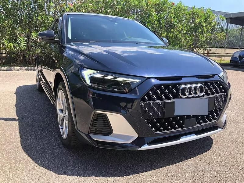 Usata Audi A1 116 CV (85 kW) 2019 Blu SUV