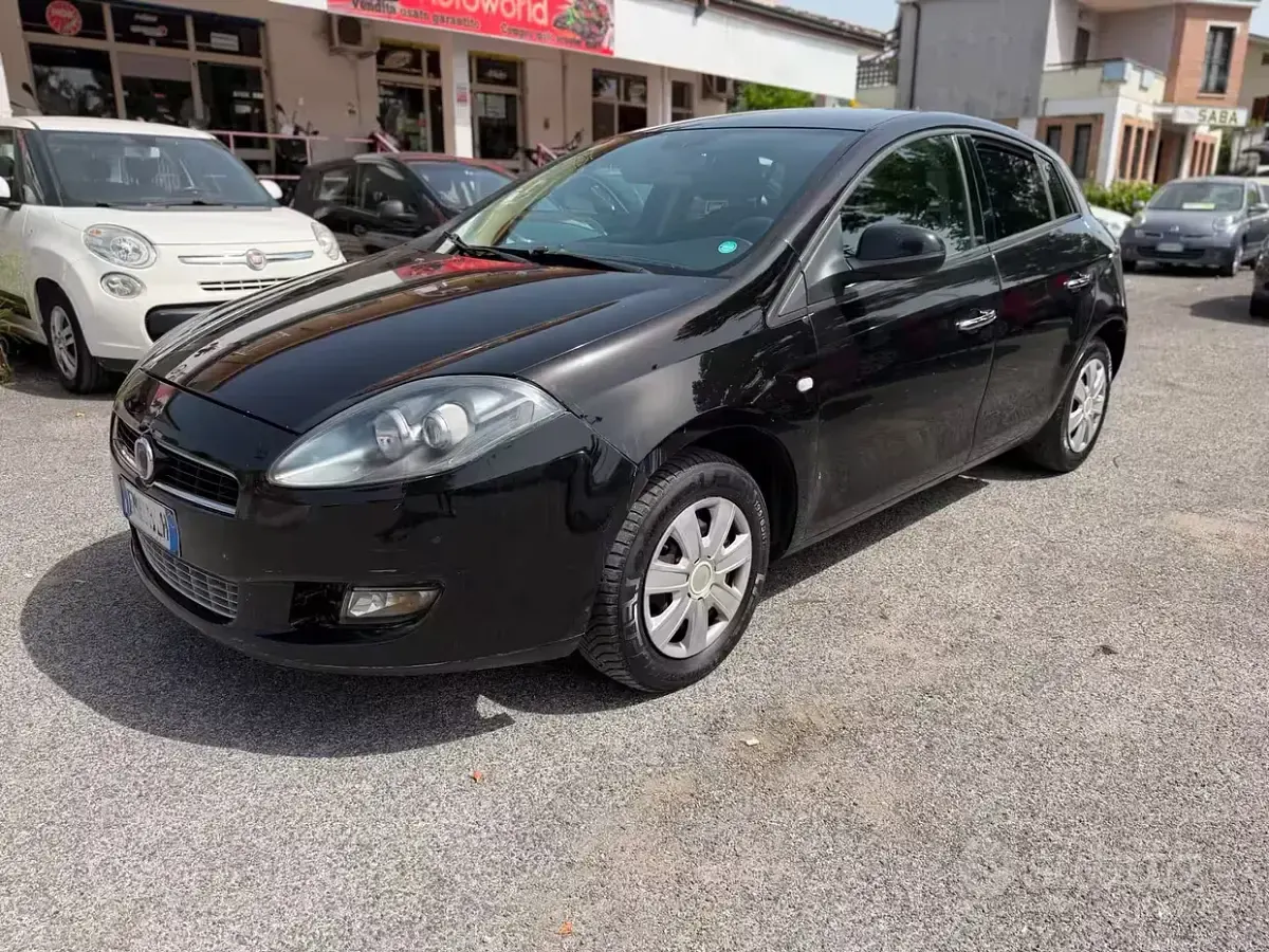 Usata Fiat Bravo Easy 120 CV (88 kW) 2012 Utilitaria