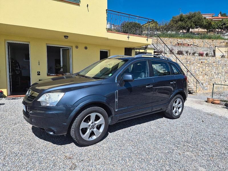 Usata Opel Antara 150 CV (110 kW) 2007 Grigio SUV