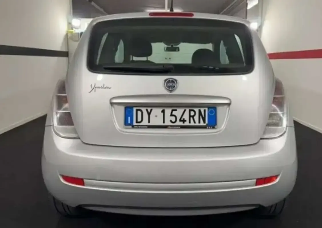 Usata Lancia Ypsilon 60 CV (44 kW) 2000 Utilitaria