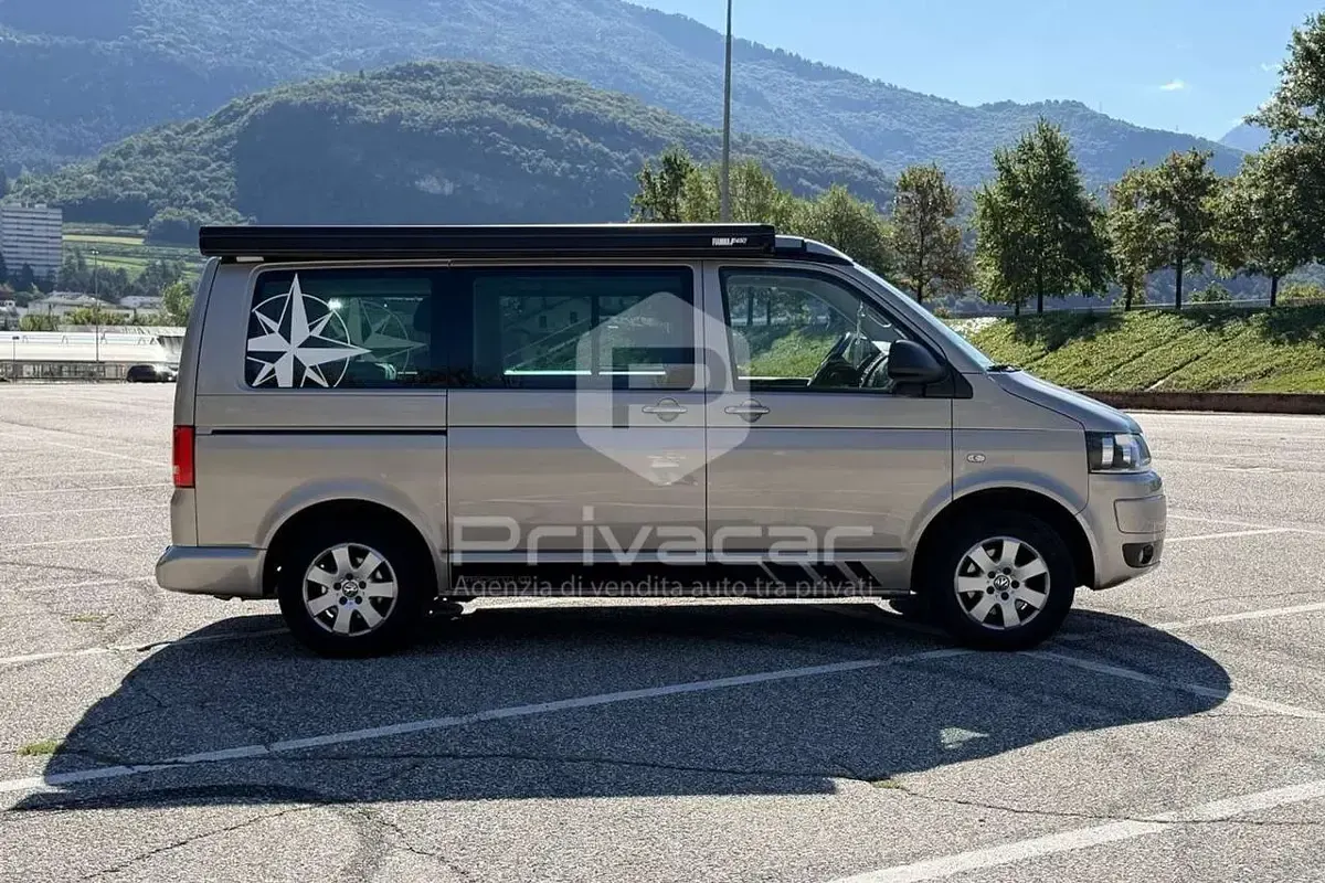 Usata VW California Beach 102 CV (75 kW) 2012 Grigio Furgone